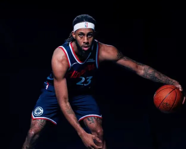 乐鱼官网-卢：以赛亚-杰克逊在尼德豪泽受伤后挺身而出，贡献3盖帽